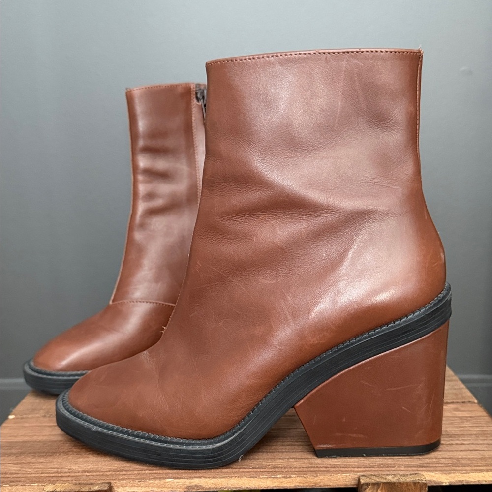 Robert Clergerie Women’s Babe Ankle Boot Cognac Brown Size 38.5 Imported French